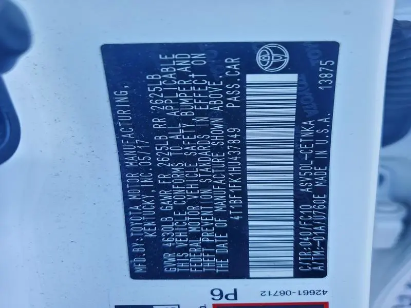 2017 TOYOTA CAMRY LE  