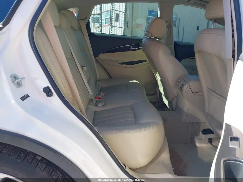 2016 INFINITI QX50  