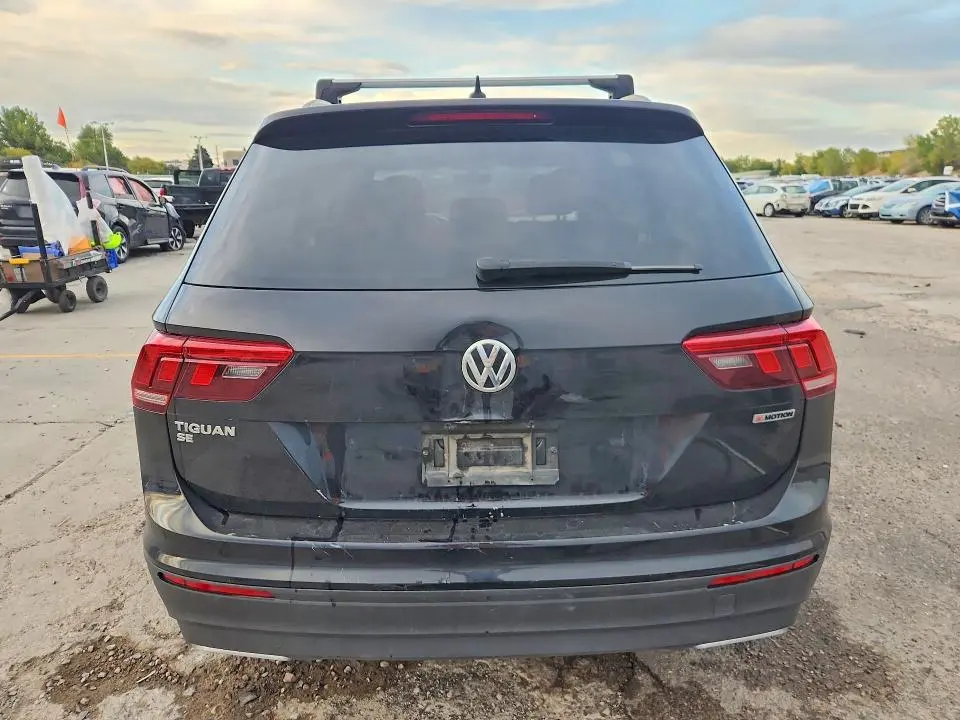 2020 VOLKSWAGEN TIGUAN SE  