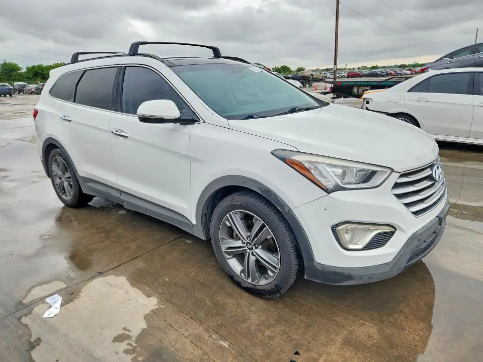 2016 HYUNDAI SANTA FE SE  