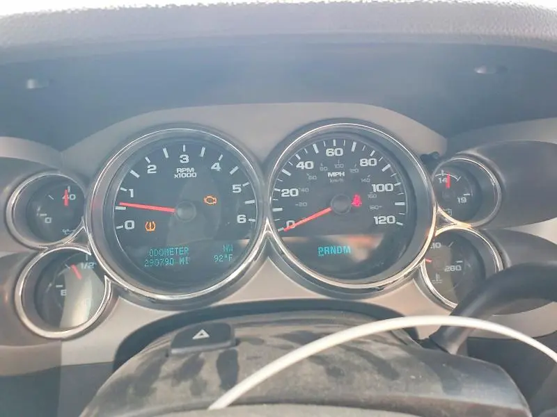 2011 CHEVROLET SILVERADO C1500 LT  