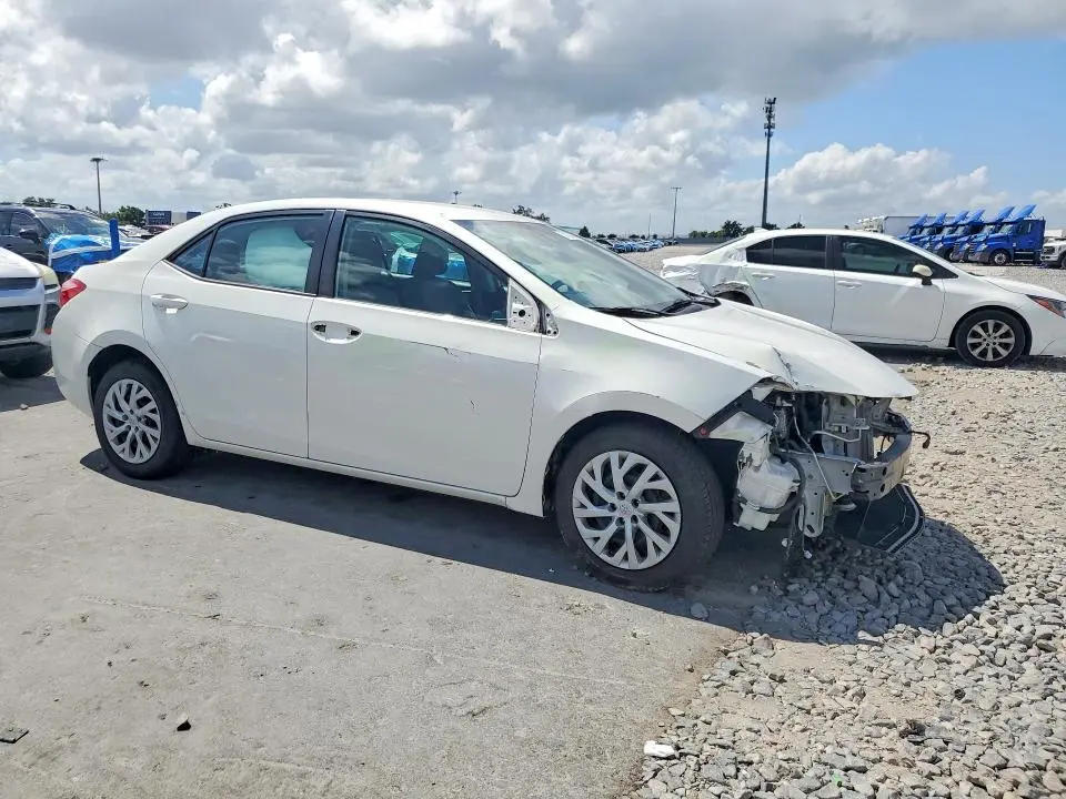 2019 TOYOTA COROLLA LE  