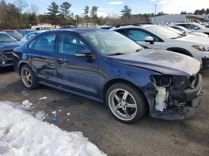 2015 VOLKSWAGEN PASSAT S  