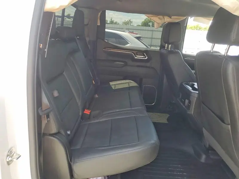 2026 CHEVROLET SILVERADO K1500 LT  