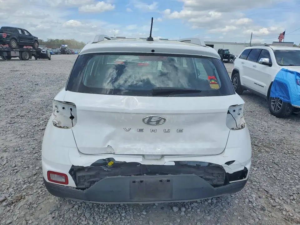 2023 HYUNDAI VENUE SEL  