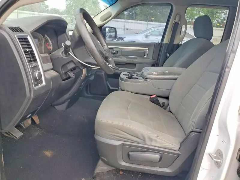 2013 RAM 1500 SLT  