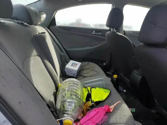 2013 HYUNDAI SONATA GLS  