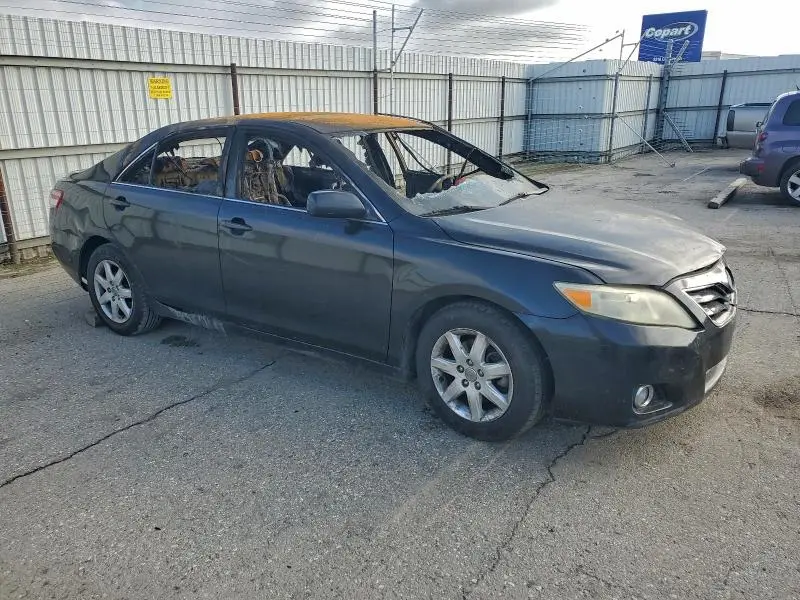 2011 TOYOTA CAMRY BASE  