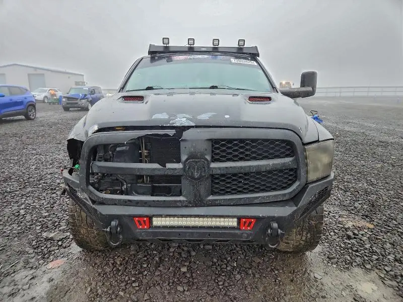 2013 RAM 1500 SLT  