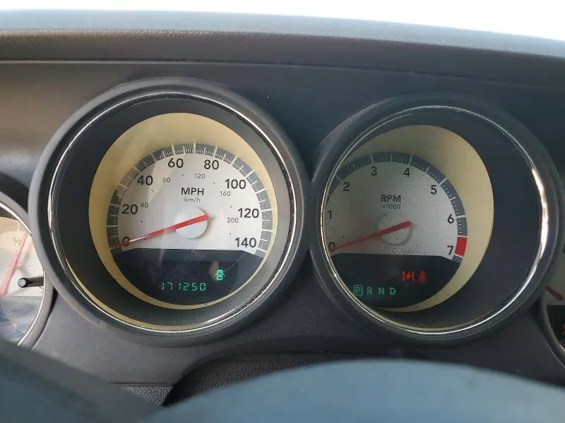 2010 DODGE CHALLENGER SE  
