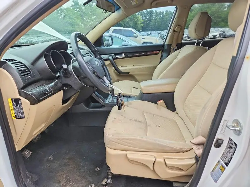 2011 KIA SORENTO LX  