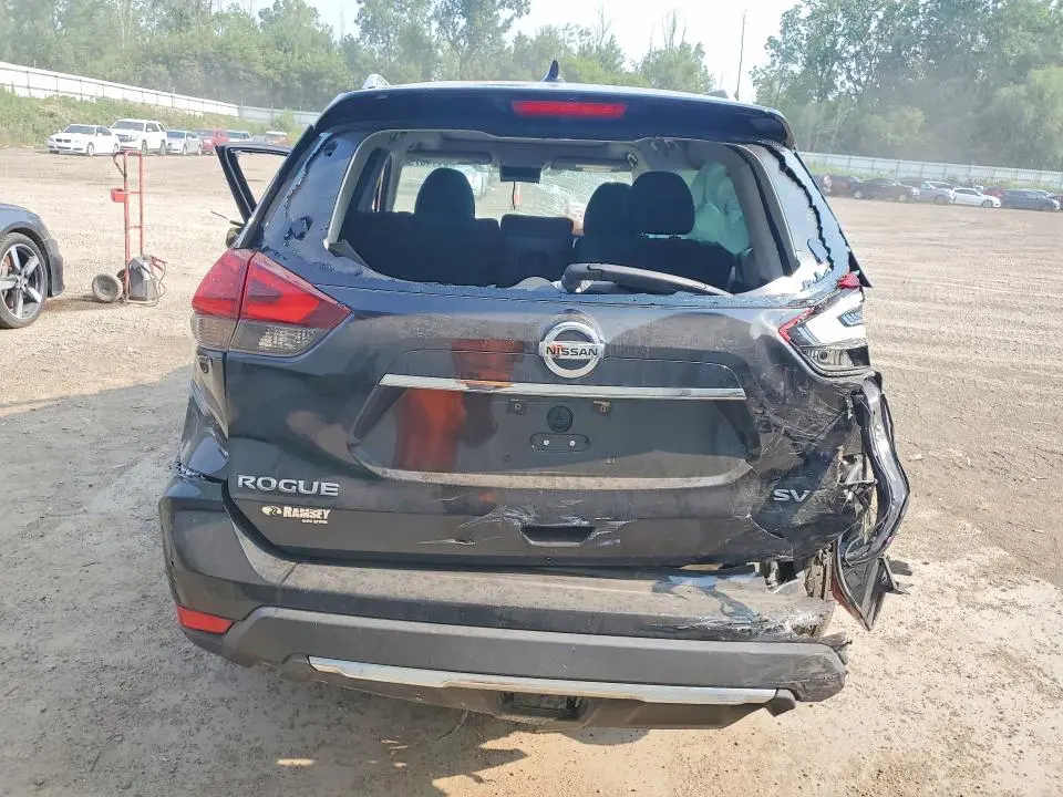 2017 NISSAN ROGUE SV  
