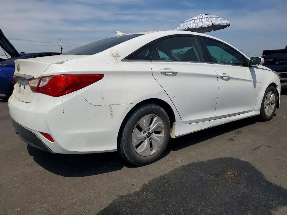 2014 HYUNDAI SONATA GLS  