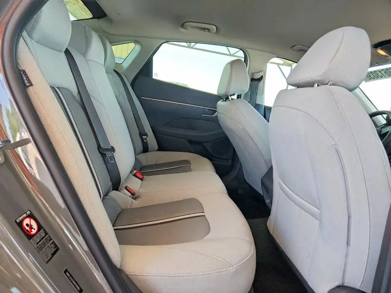 2021 HYUNDAI SONATA SE  