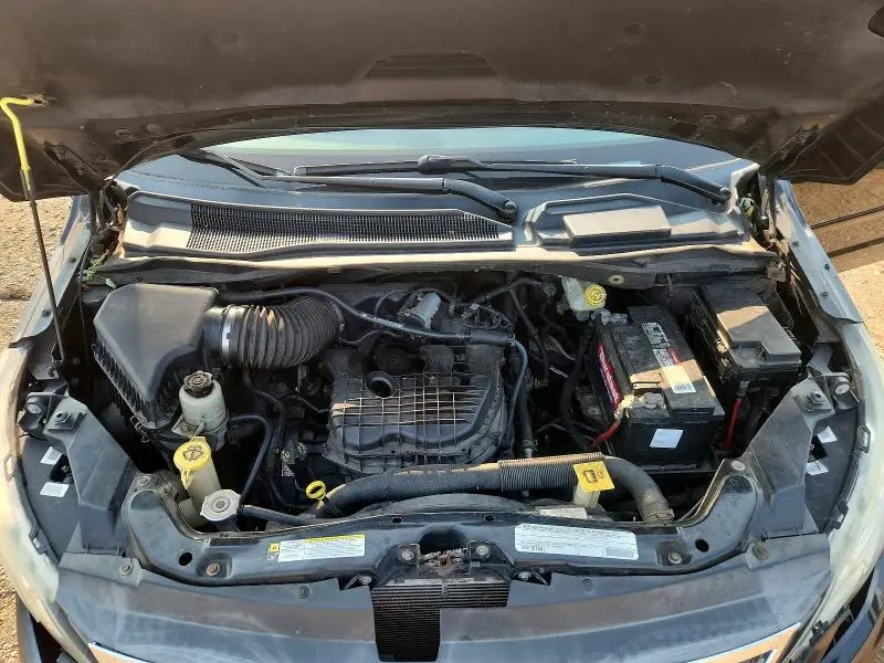 2011 VOLKSWAGEN ROUTAN SE  