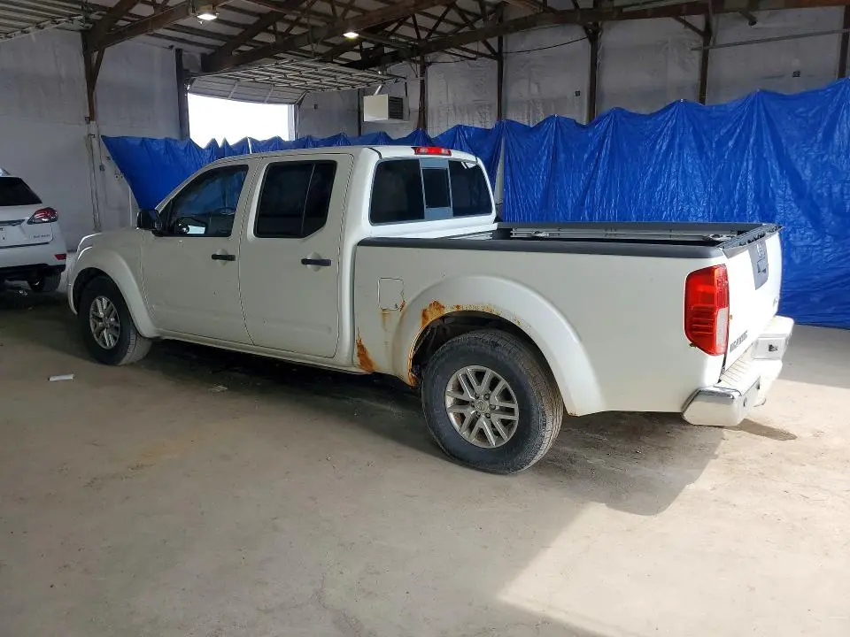 2015 NISSAN FRONTIER SV  