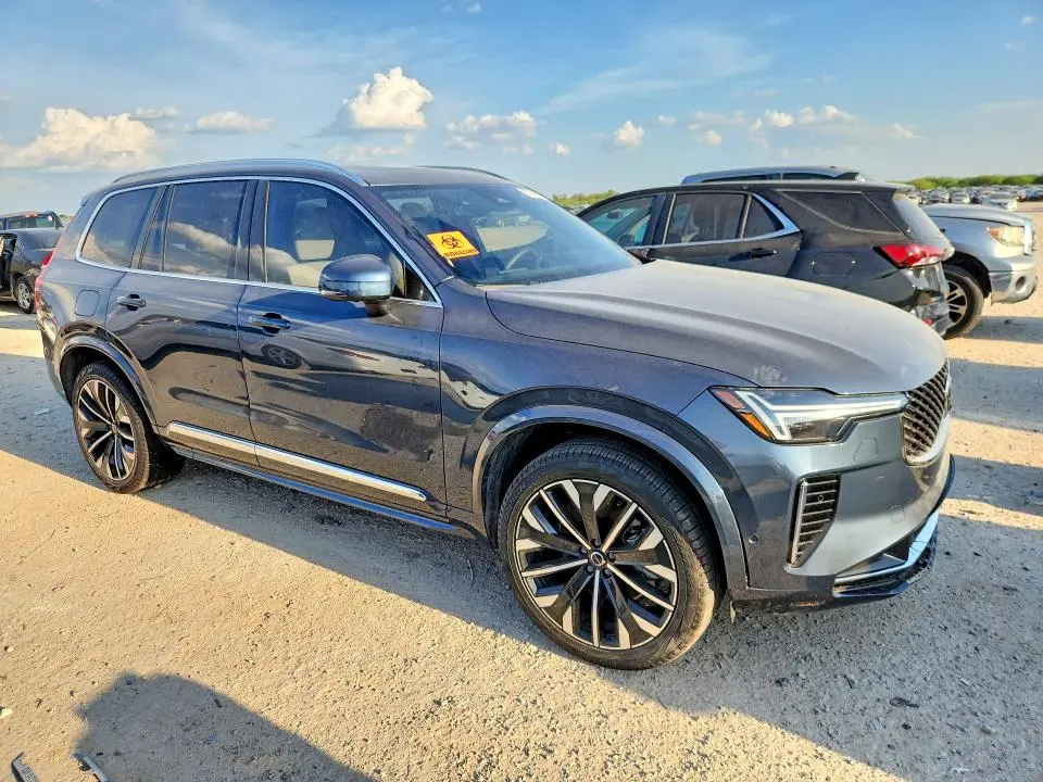2026 VOLVO XC90 PLUS  