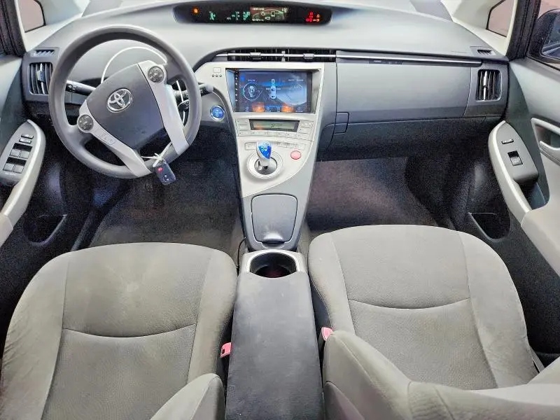 2013 TOYOTA PRIUS TWO  