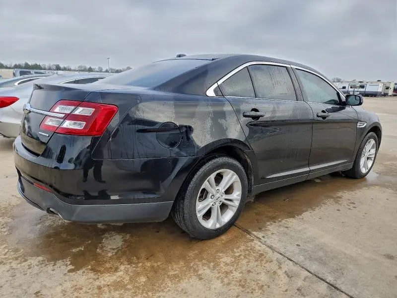 2017 FORD TAURUS SE  