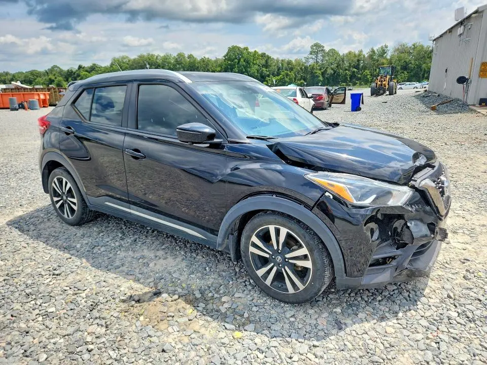 2020 NISSAN KICKS SR  