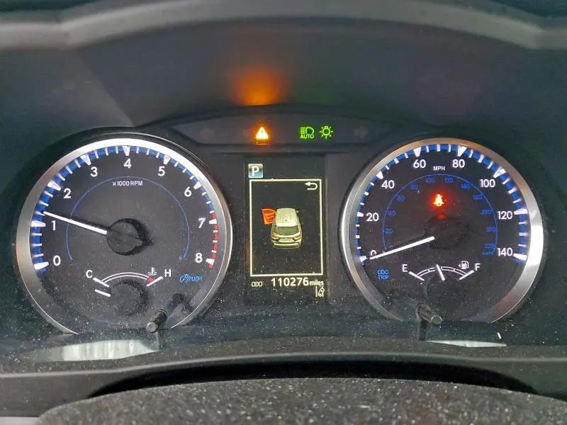 2019 TOYOTA HIGHLANDER LE  