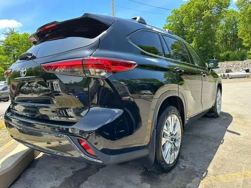 2023 TOYOTA HIGHLANDER LIMITED  