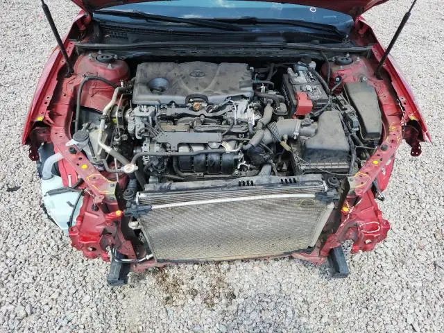2019 TOYOTA CAMRY SE  