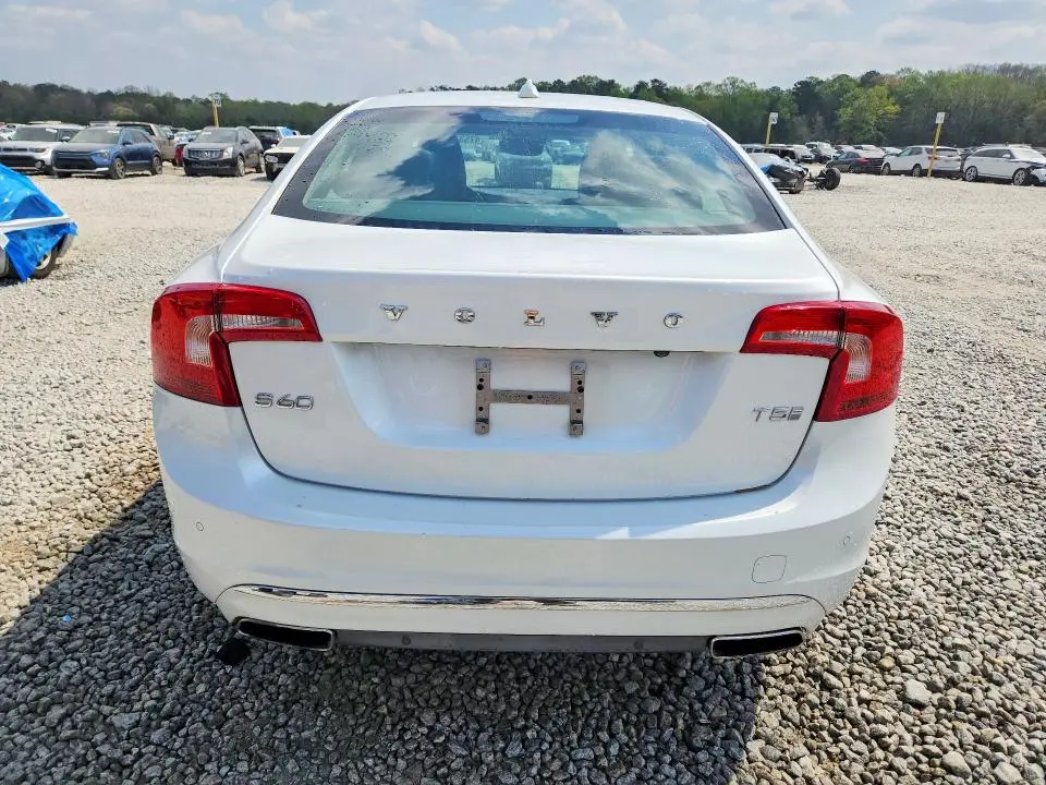 2016 VOLVO S60 PLATINUM  