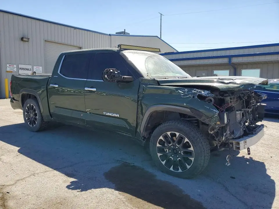 2023 TOYOTA TUNDRA CREWMAX LIMITED  
