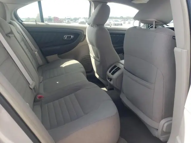 2010 FORD TAURUS SE  