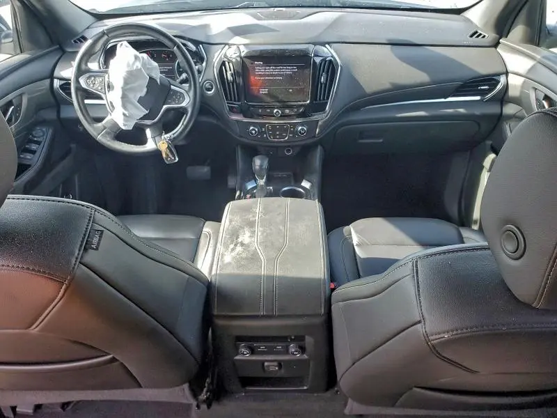 2023 CHEVROLET TRAVERSE LT  