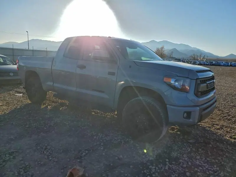 2017 TOYOTA TUNDRA DOUBLE CAB SR  