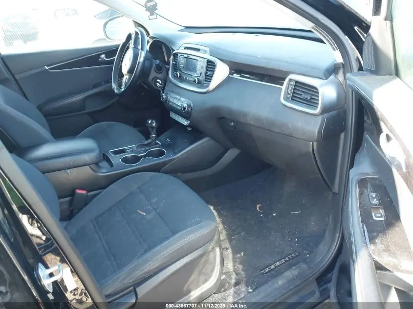 2016 KIA SORENTO 2.4L LX