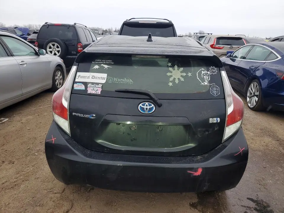 2015 TOYOTA PRIUS C   
