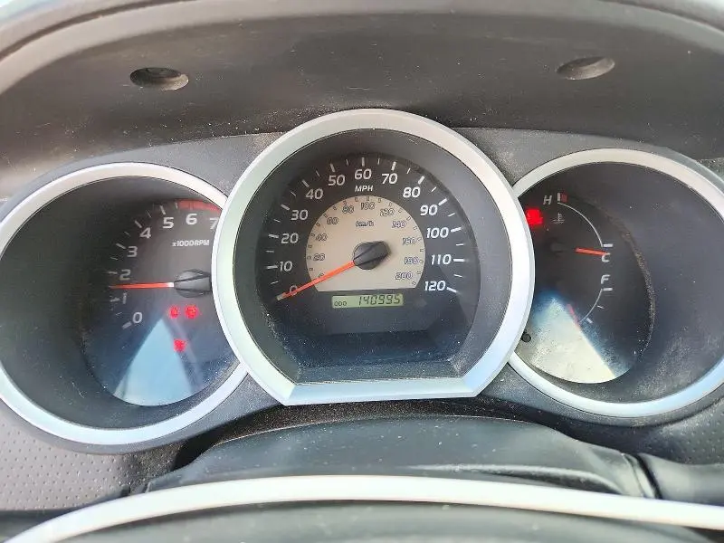 2011 TOYOTA TACOMA BASE  