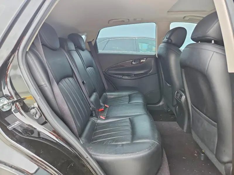 2016 INFINITI QX50 BASE  