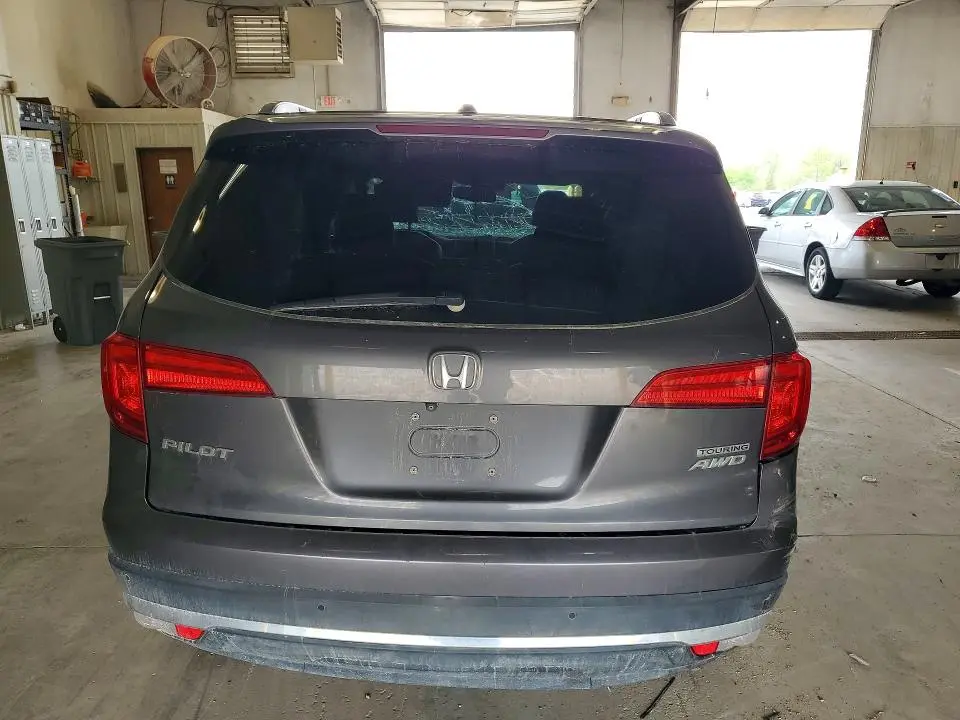 2016 HONDA PILOT TOURING  