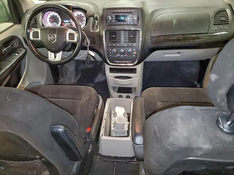 2013 DODGE GRAND CARAVAN SE  