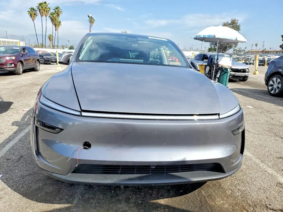2026 TESLA MODEL Y   