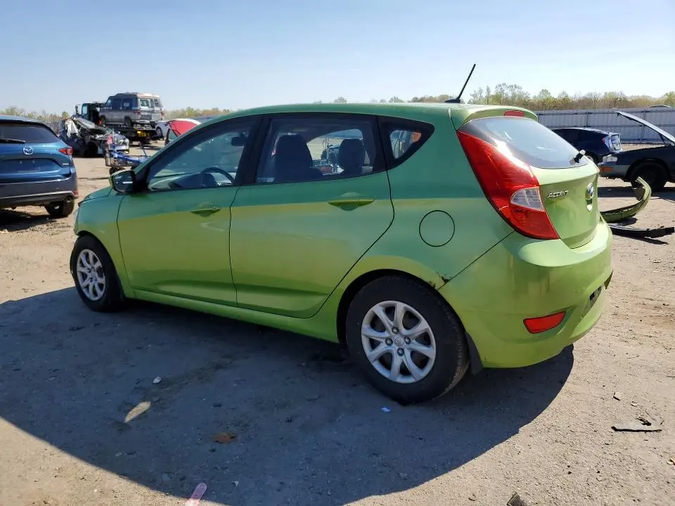 2012 HYUNDAI ACCENT GS  