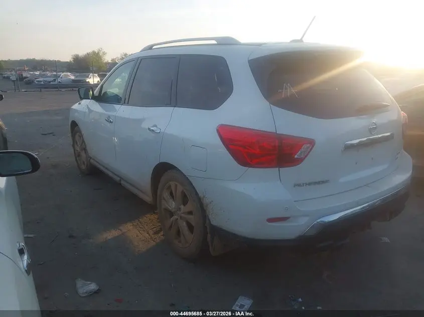 2018 NISSAN PATHFINDER SL