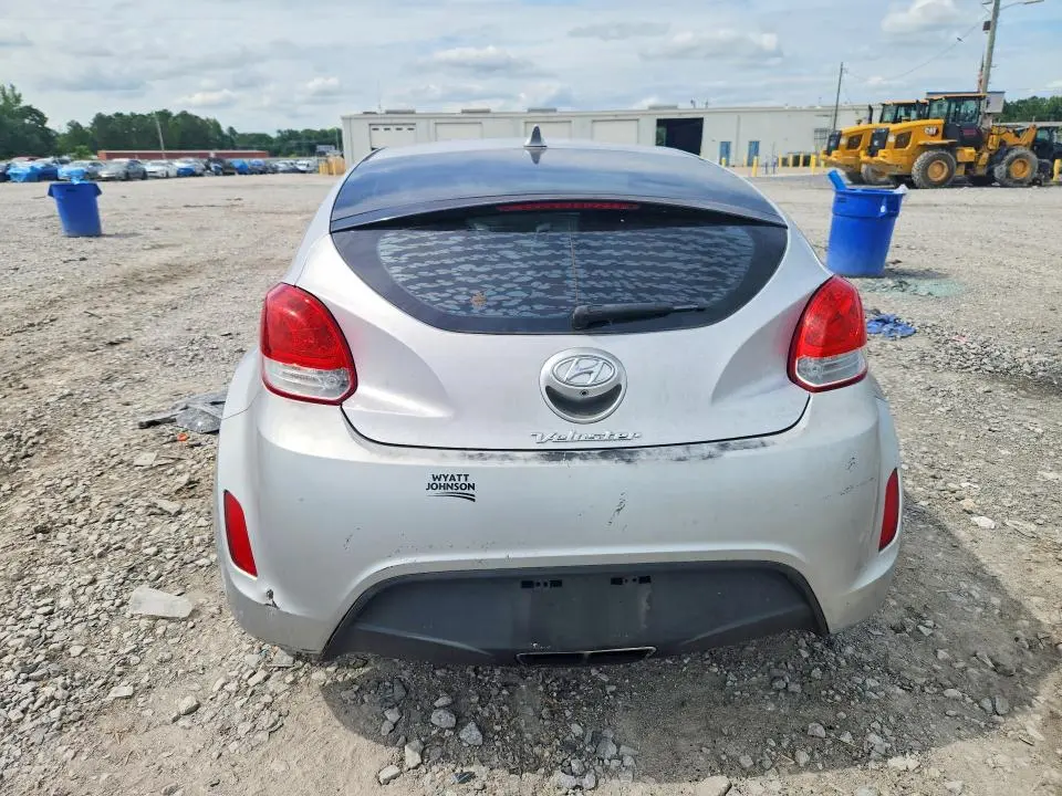 2016 HYUNDAI VELOSTER BASE  