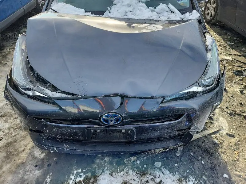 2019 TOYOTA PRIUS XLE AWD-E  