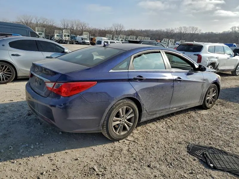 2011 HYUNDAI SONATA GLS  