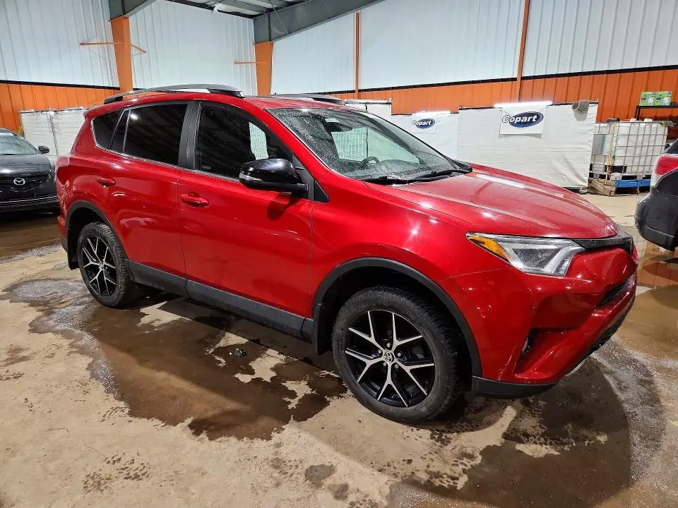 2017 TOYOTA RAV4 SE  