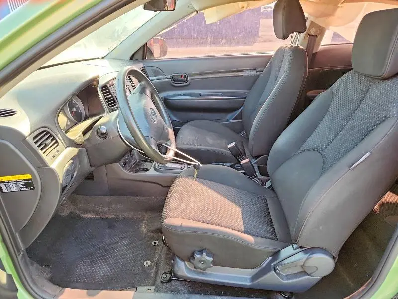 2010 HYUNDAI ACCENT GS  