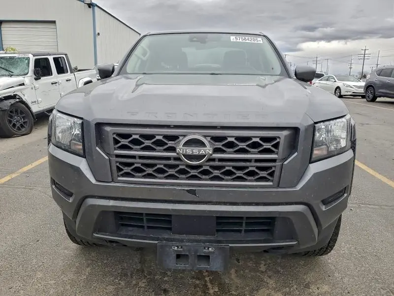 2022 NISSAN FRONTIER S  