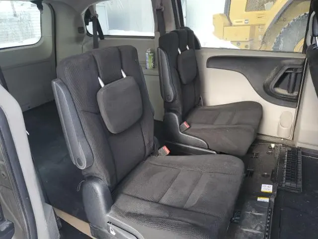 2015 DODGE GRAND CARAVAN SE  
