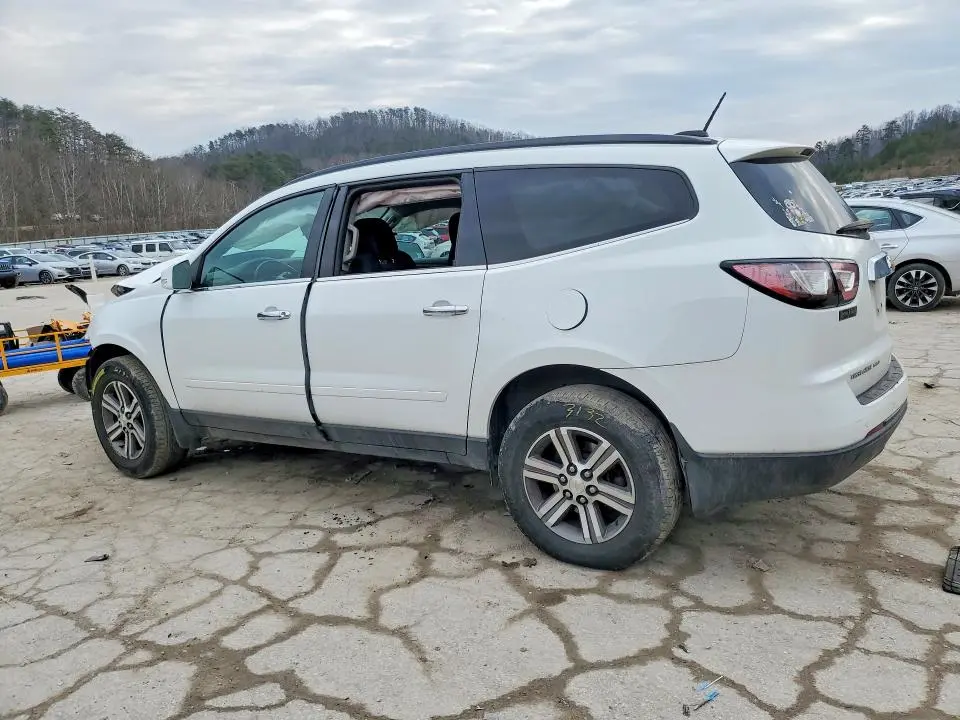2017 CHEVROLET TRAVERSE LT  