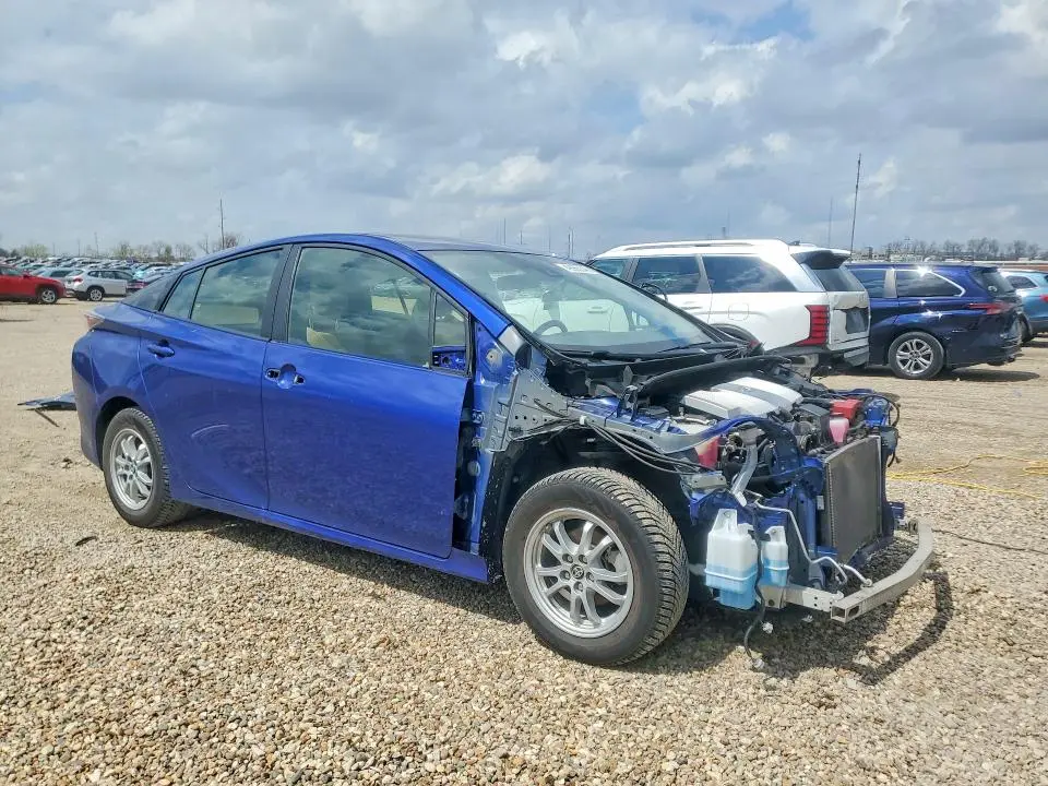 2018 TOYOTA PRIUS THREE  